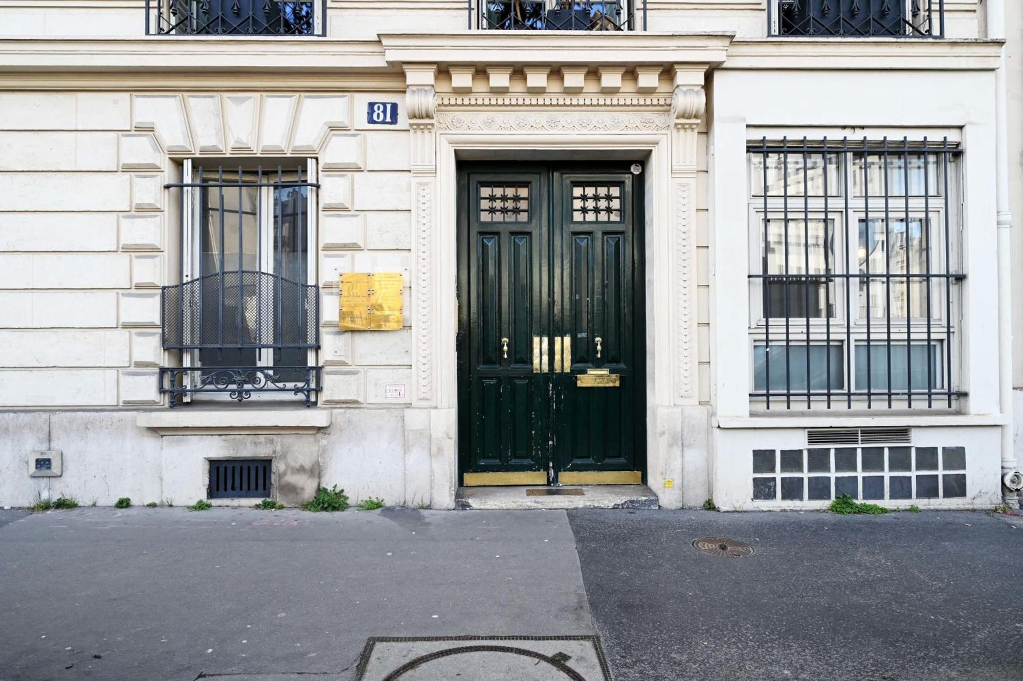 Apartment Pillage Moulin Rouge